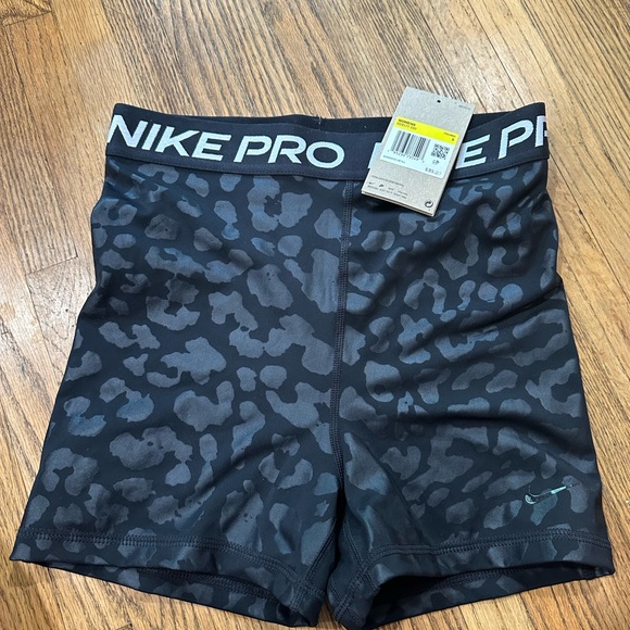 Nike Pro 3inch - Picture 1 of 4
